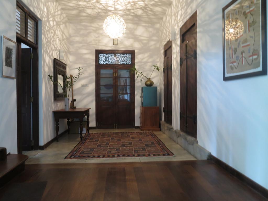 The Mirror Mansion Hotel Rajagiriya Luaran gambar