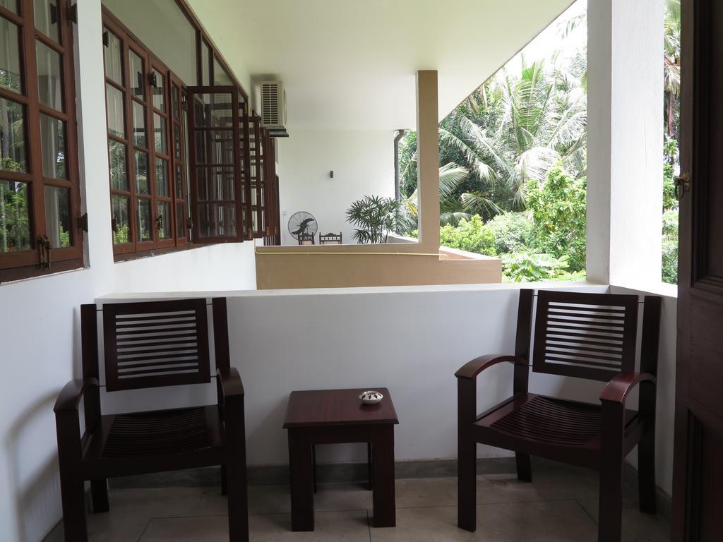 The Mirror Mansion Hotel Rajagiriya Luaran gambar