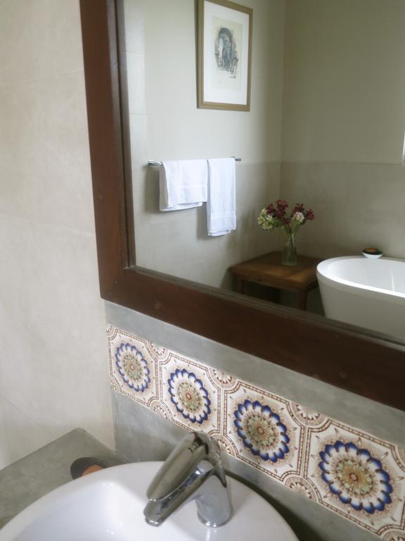 The Mirror Mansion Hotel Rajagiriya Luaran gambar